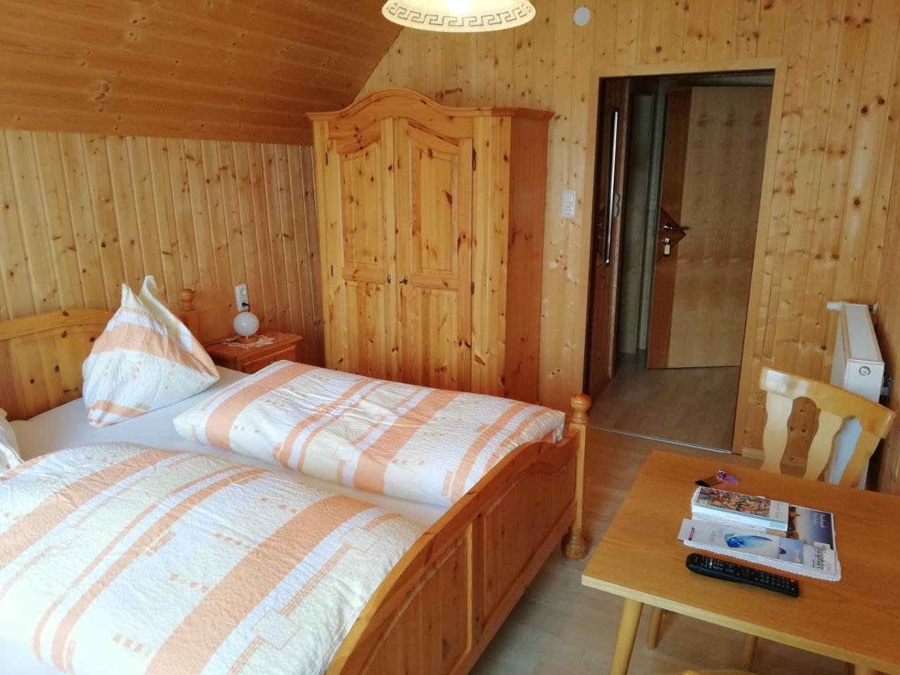 Raffelwirt Hotell Deutschgriffen Eksteriør bilde