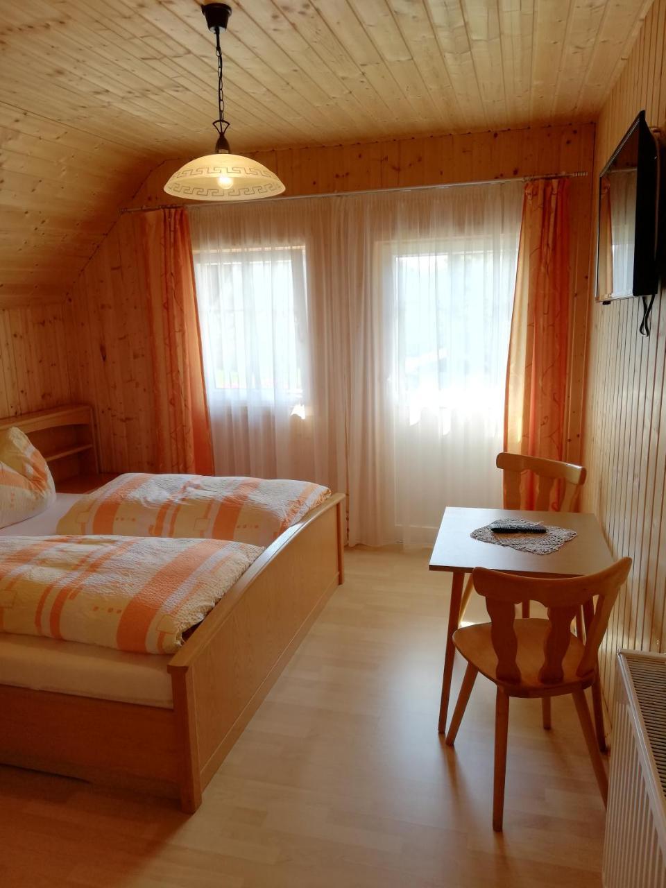 Raffelwirt Hotell Deutschgriffen Eksteriør bilde
